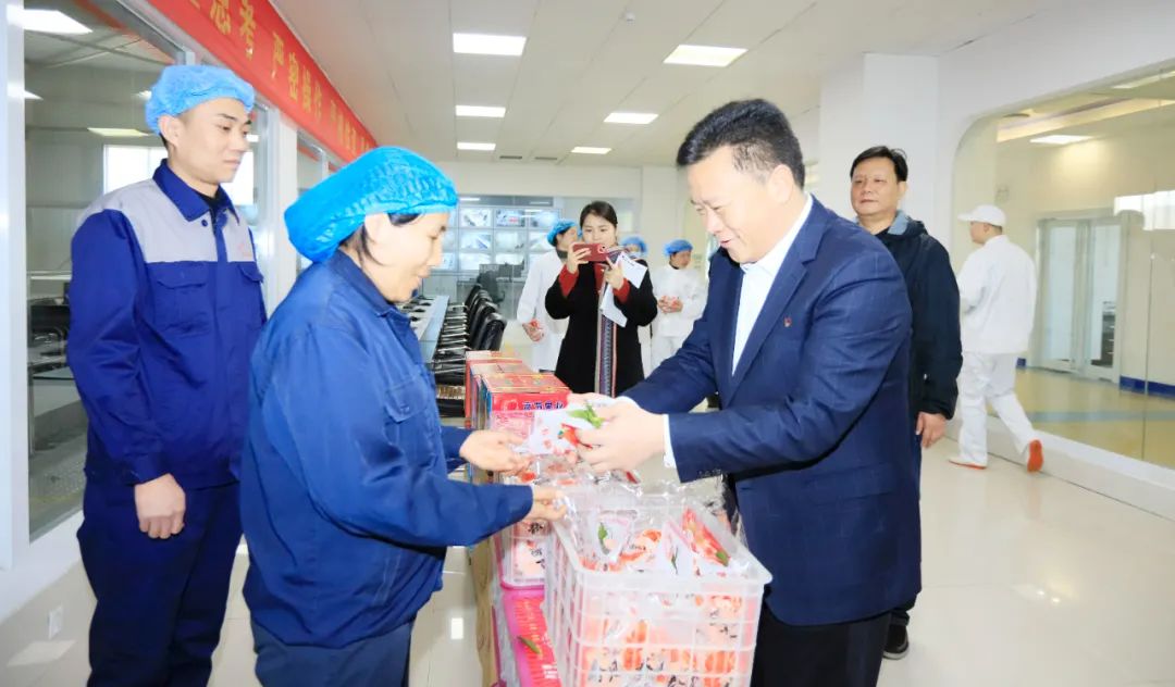 新春慰問送關懷——集團黨委書記、董事長慰問春節期間堅守崗位的一線職工