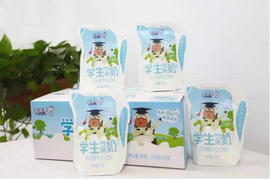 花花牛首款愛克林低溫學生飲用酸牛奶上市啦?。。? title=