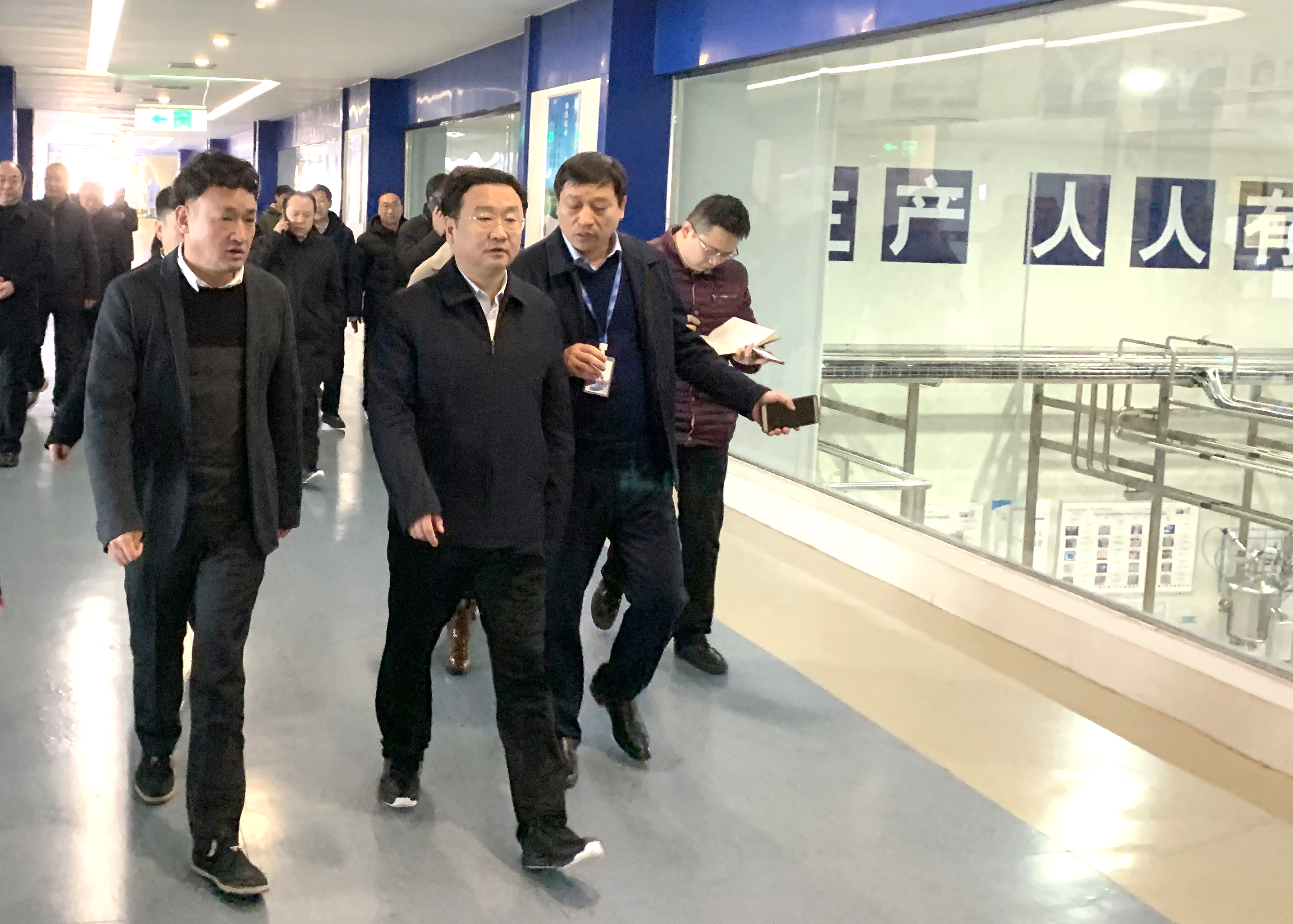 鄭州市委副書(shū)記、市長(zhǎng)王新偉蒞臨花花牛乳業(yè)集團(tuán)調(diào)研