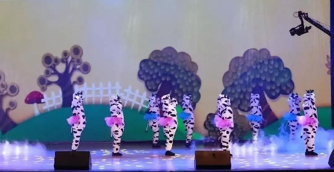 “贏在2019”，花花牛乳業集團2019年新春晚會盛大開幕